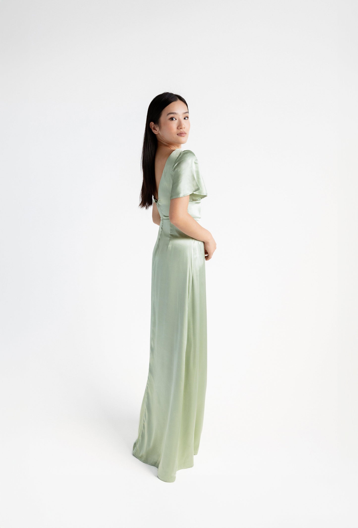 Dilini - Sage V-Neck