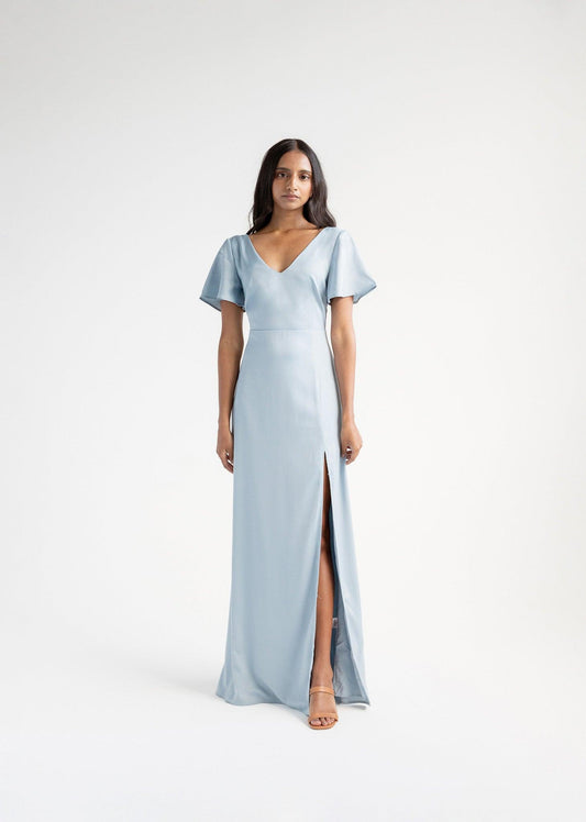Dilini - Sky V-Neck